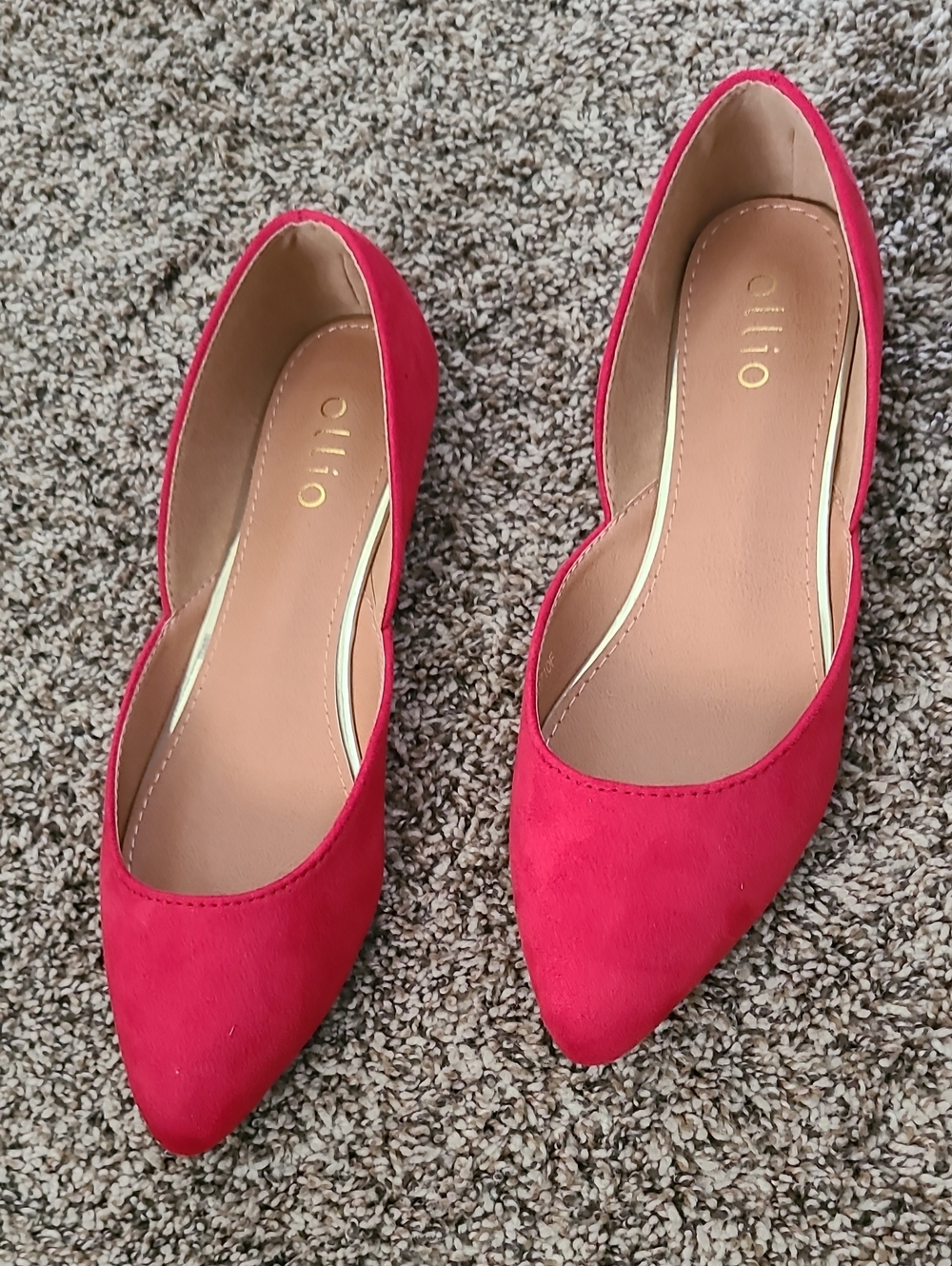 Ollio Red Pointed-Toe D'Orsay Flats - Women's